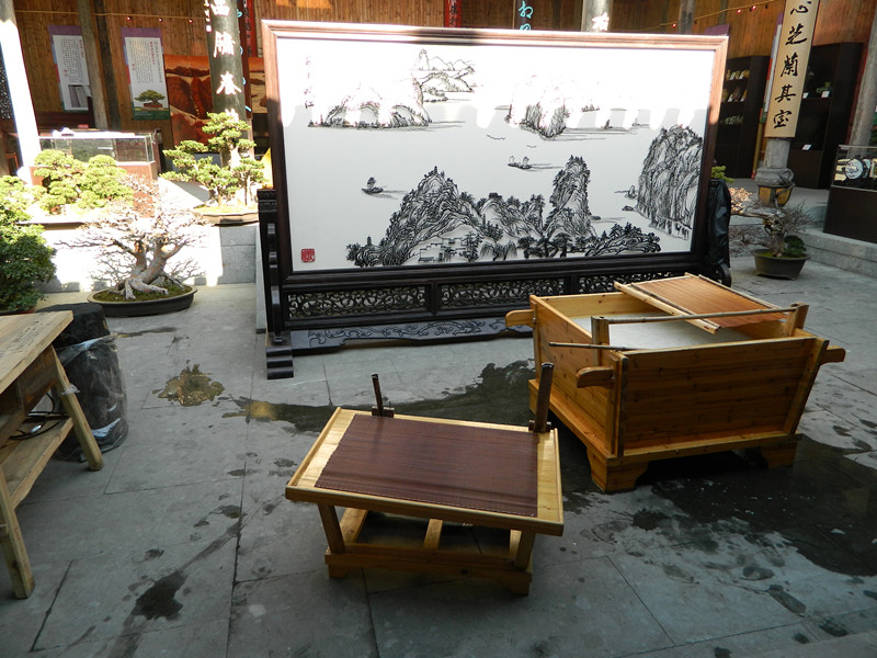 宣紙亮相首屆中國(guó)（黃山）非遺傳統(tǒng)技藝大展